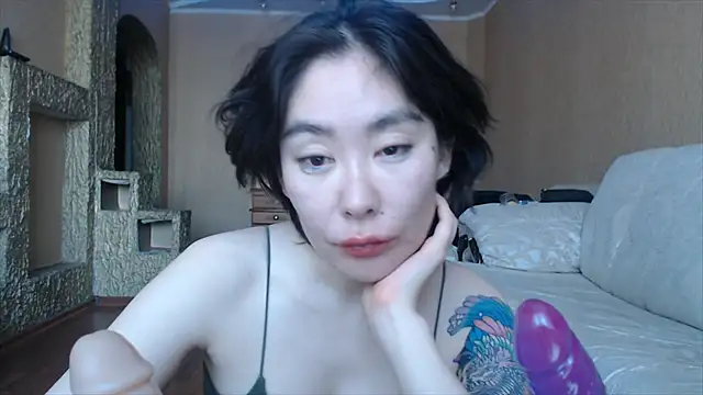 Snapshot of Kunimitsuu_ chatting on February 23, 2025, 3:56 am Kunimitsuu online show from February 23, 2025, 3:56 am