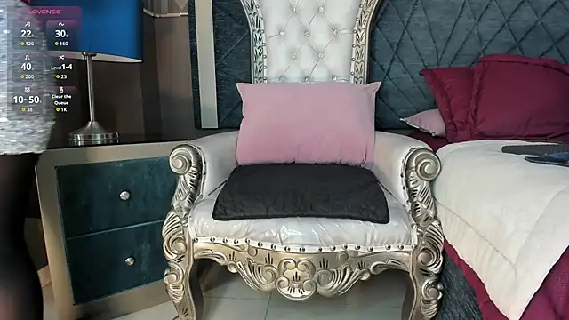 Janna Rousse  online show from September 25, 2025, 12:42 pm