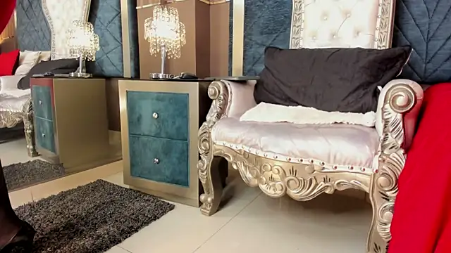 Janna Rousse  online show from October 27, 2025, 12:09 pm