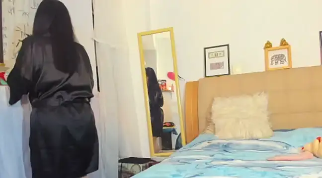 fiorella foxxx online show from February 26, 2025, 6:37 am