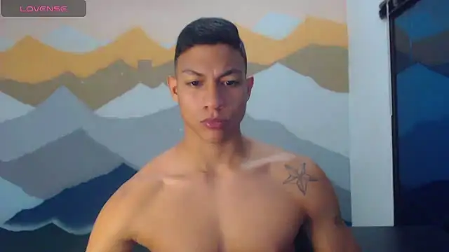 Snapshot of aalan_foxter chatting on February 20, 2025, 4:50 am aalan foxter online show from February 20, 2025, 4:50 am
