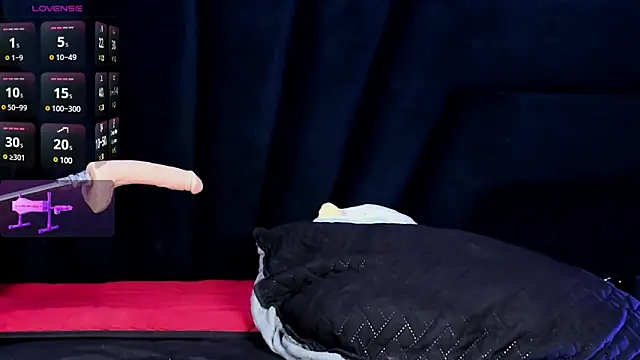 Snapshot of darkydolly_ chatting on December 17, 2024, 7:40 am darkydolly online show from December 17, 2024, 7:40 am