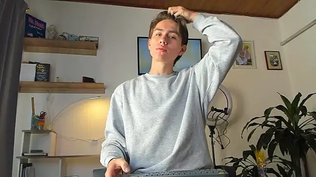 manucute 23  online show from January 17, 2026, 2:44 pm