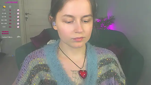 reb luvng online show from December 4, 2024, 5:55 pm