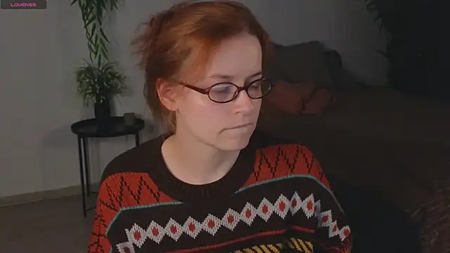 reb luvng online show from September 11, 2025, 1:44 pm