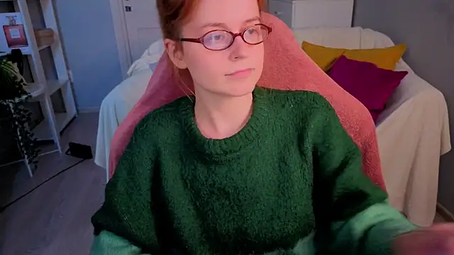 reb luvng online show from September 28, 2025, 2:00 pm