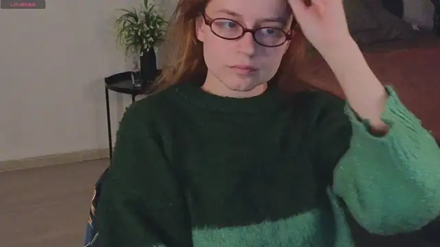 reb luvng online show from October 12, 2025, 2:16 pm