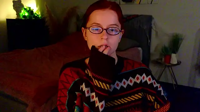 reb luvng online show from October 23, 2025, 1:54 pm