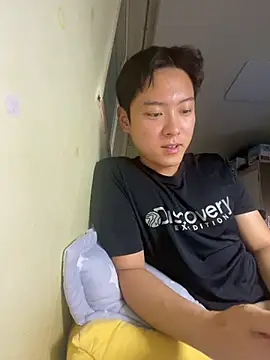 koreahankook2 online show from December 2, 2025, 5:08 pm