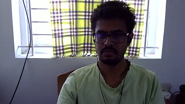 The SHY uncut online show from October 1, 2025, 5:13 am