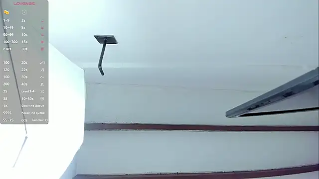 Oriana Guzman online show from January 4, 2025, 10:05 am