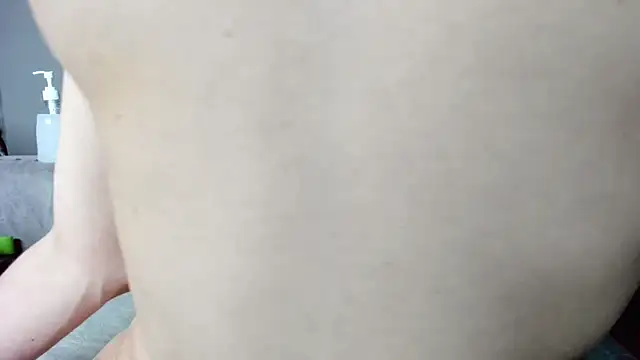 Manchita96  online show from September 19, 2025, 7:36 pm