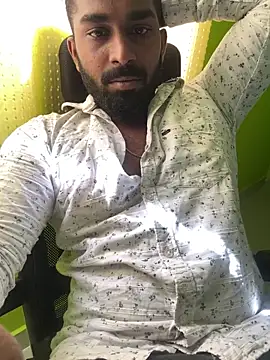 Handsomehunk 4U online show from December 10, 2024, 5:39 am