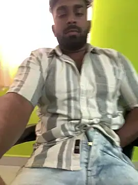 Handsomehunk 4U online show from February 27, 2025, 8:50 am