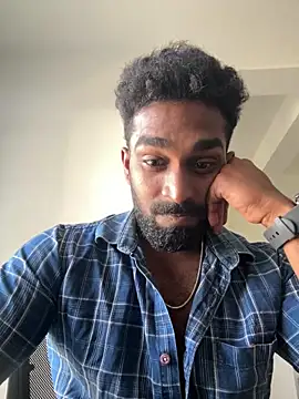 Handsomehunk 4U online show from December 23, 2025, 8:12 am