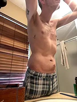 tleaper21101 online show from October 9, 2025, 4:16 pm