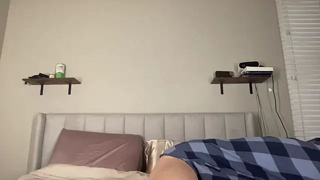 Snapshot of NatalieKneals chatting on December 4, 2024, 5:49 am NatalieKneals online show from December 4, 2024, 5:49 am