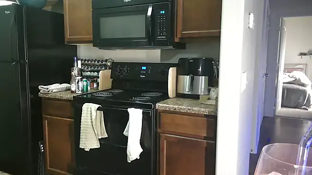 Snapshot of NatalieKneals chatting on February 13, 2025, 4:11 am NatalieKneals online show from February 13, 2025, 4:11 am