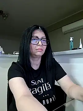 Snapshot of Milf_Abigail chatting on May 8, 2026, 2:06 am Milf Abigail online show from May 8, 2026, 2:06 am