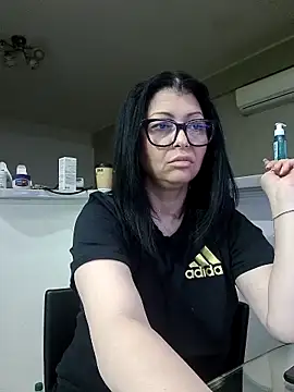 Snapshot of Milf_Abigail chatting on May 22, 2026, 3:02 am Milf Abigail online show from May 22, 2026, 3:02 am