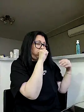Snapshot of Milf_Abigail chatting on May 30, 2026, 3:25 am Milf Abigail online show from May 30, 2026, 3:25 am
