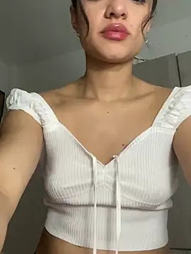 Alicia ALICIA online show from January 4, 2025, 4:23 am