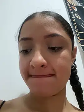 Alicia ALICIA online show from January 10, 2025, 8:37 pm