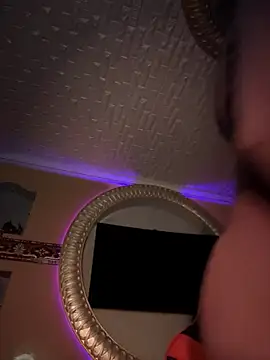 Snapshot of ORLA86 chatting on November 14, 2025, 10:51 pm ORLA86 online show from November 14, 2025, 10:51 pm