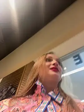 LadyTatiana Madam online show from February 11, 2025, 4:24 pm