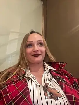 LadyTatiana Madam online show from September 27, 2025, 4:45 pm