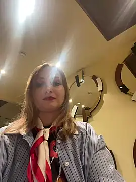 LadyTatiana Madam online show from November 8, 2025, 6:18 pm