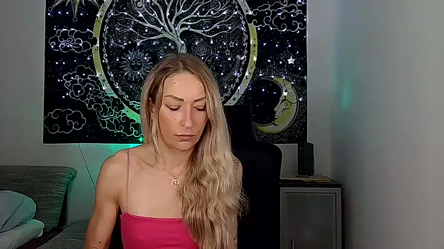 SexxyLiviaa online show from December 15, 2025, 4:28 am