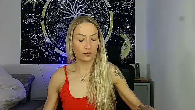 Snapshot of SexxyLiviaa chatting on March 24, 2026, 6:51 am SexxyLiviaa online show from March 24, 2026, 6:51 am