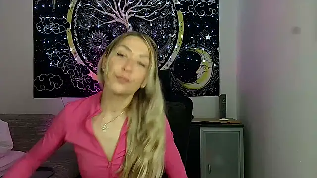 Snapshot of SexxyLiviaa chatting on April 4, 2026, 2:21 am SexxyLiviaa online show from April 4, 2026, 2:21 am