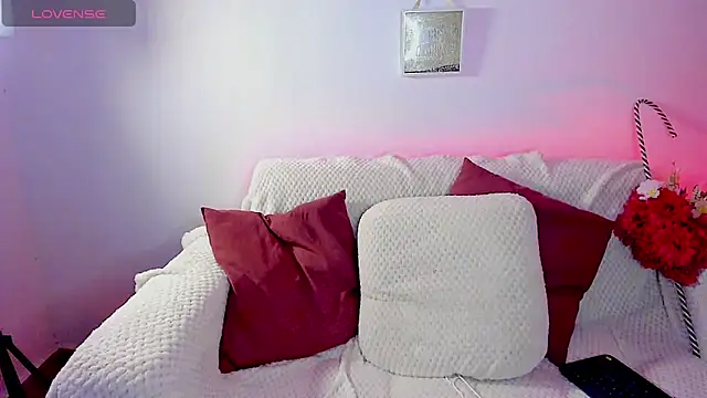 Buttyy Cherry online show from December 2, 2025, 8:04 pm