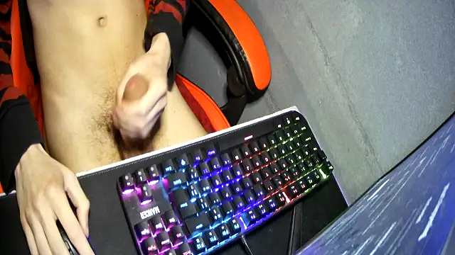 hotteen18cm online show from October 10, 2025, 10:09 pm