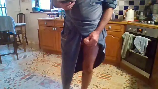 jakjak106 online show from December 16, 2025, 8:52 am