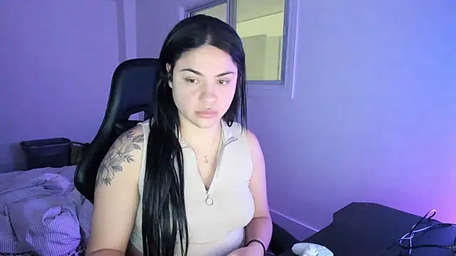 MelSaunders online show from February 13, 2025, 3:18 am