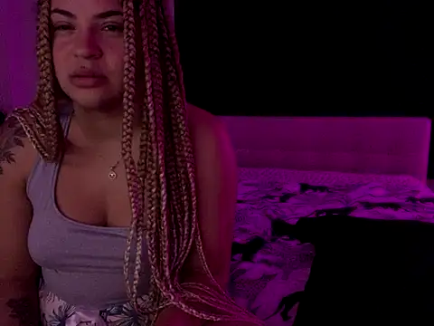 MelSaunders online show from October 25, 2025, 1:57 am