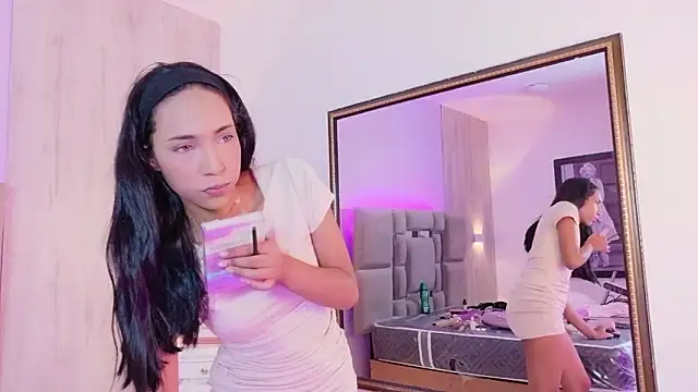 AbrilBrent online show from February 26, 2026, 8:41 pm