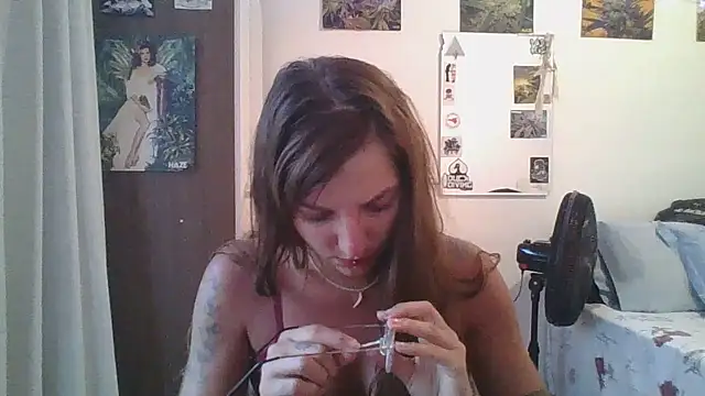 SweetyBabyDemon online show from March 9, 2025, 8:31 pm