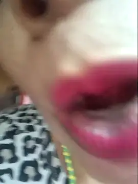 gatadeojosclaros online show from March 3, 2025, 2:36 am