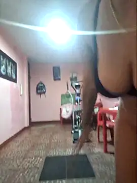 gatadeojosclaros online show from March 3, 2025, 8:49 am