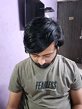 GlassBarge9 online show from February 12, 2025, 6:09 pm