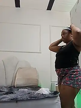Snapshot of BrianaHazel chatting on July 1, 2026, 7:46 pm BrianaHazel online show from July 1, 2026, 7:46 pm
