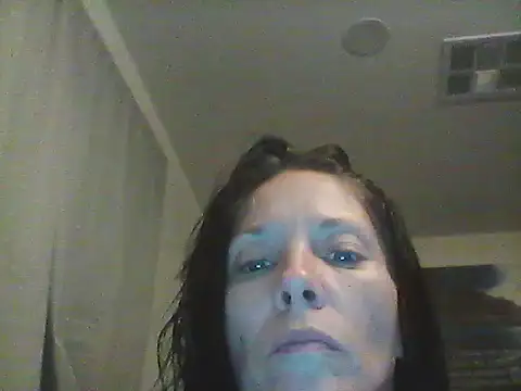 gorgeous11 online show from March 20, 2025, 11:38 am