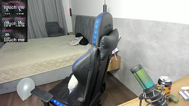 Snapshot of MCfly_11 chatting on February 25, 2026, 8:29 pm MCfly 11 online show from February 25, 2026, 8:29 pm