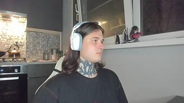 Snapshot of _torfin_ chatting on March 8, 2025, 3:17 am torfin online show from March 8, 2025, 3:17 am