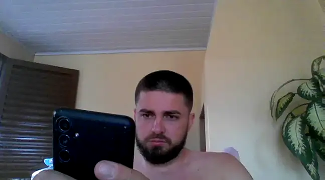 Snapshot of Dat1994 chatting on December 13, 2024, 11:45 am Dat1994 online show from December 13, 2024, 11:45 am