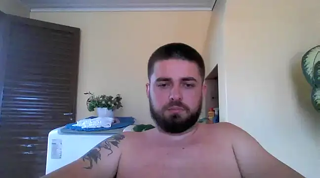 Snapshot of Dat1994 chatting on December 18, 2024, 2:28 pm Dat1994 online show from December 18, 2024, 2:28 pm